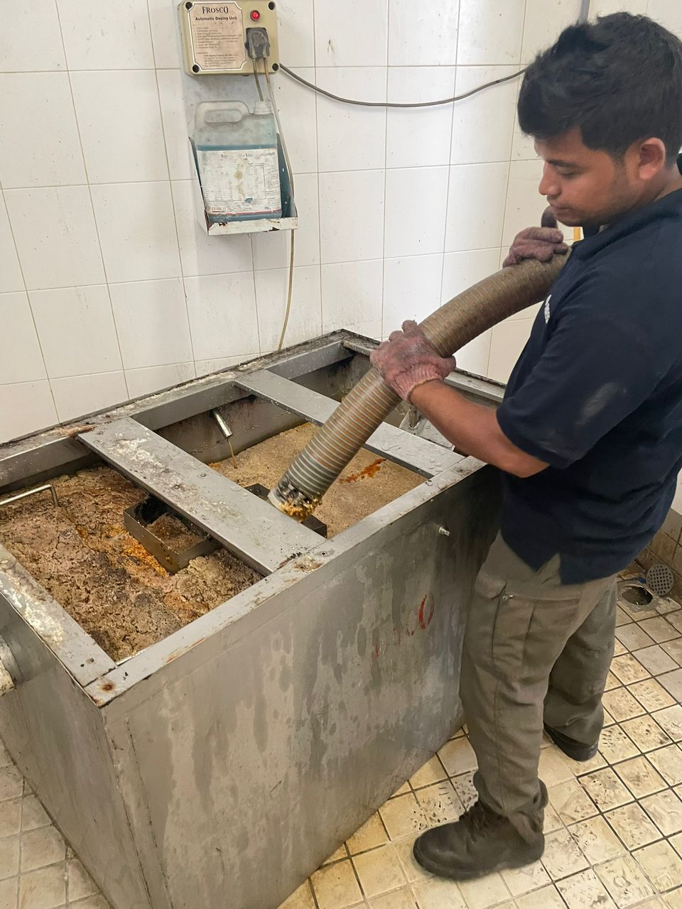 commercial grease trap cleaning